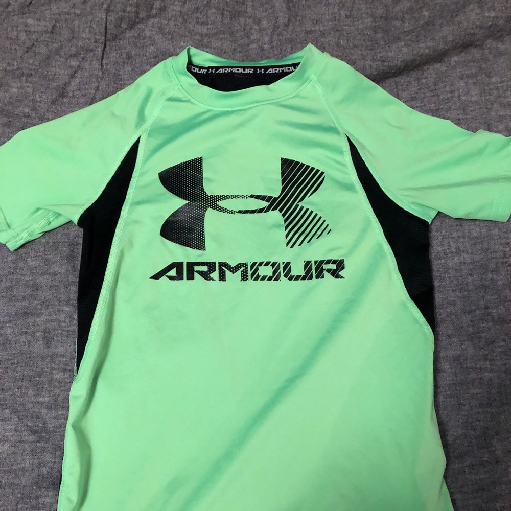 🦀UA shirt